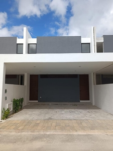 Doomos. Casa en VENTA EN MERIDA EN XCANATUN EN PRIVADA !! TIPO 2