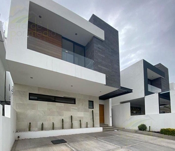Doomos. Casa en venta en para inversionista en Lomas de Juriquilla Querétaro, con Rec en PB