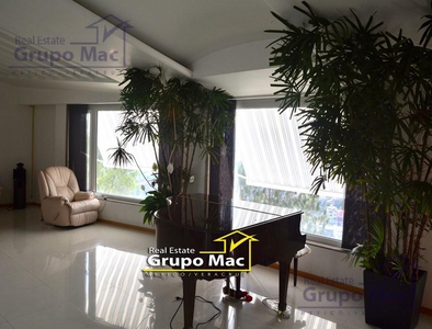 Doomos. Casa en Venta en Pedregal de Echegaray, Naucalpan