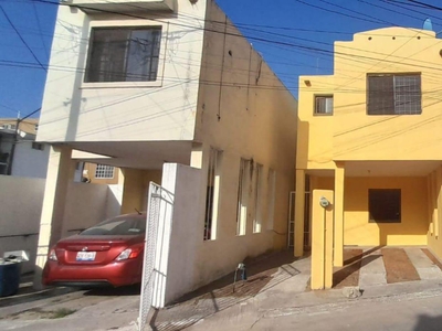 Doomos. Casa en Venta en Pradera Fracc. Puesta del Sol, Tampico, Tam.