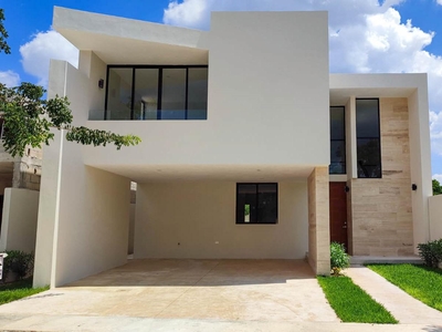 Doomos. Casa en venta en privada Kinish, Mérida, Cholul