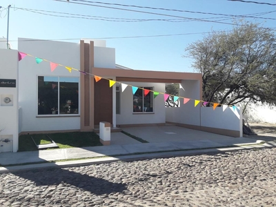 Doomos. Casa en Venta en Residencial Haciendas de Tequisquiapan $4,600,000