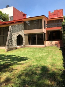 Doomos. CASA EN VENTA EN TECAMACHALCO