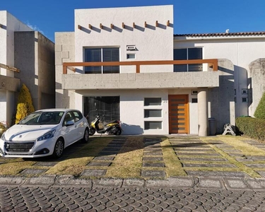 Doomos. CASA EN VENTA METEPEC PASEO DE LA ASUNCION FRACC. CASA REAL