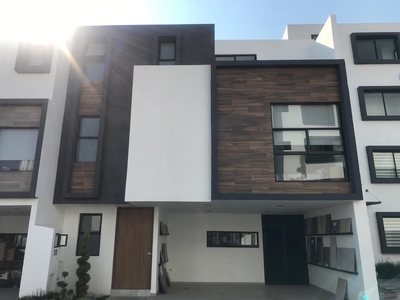 Doomos. Casa En Venta, Momoxpan, Cerca De Explanada Puebla