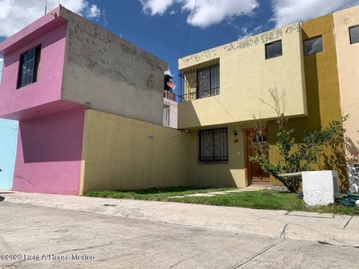 Doomos. Casa en venta por Plaza Explanada, Pachuca de Soto, Hidalgo