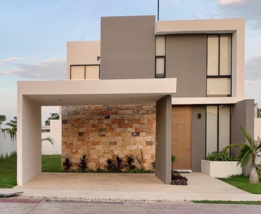 Doomos. Casa equipada en venta en Mérida con piscina y excedente Moratta Dzityá Palia+