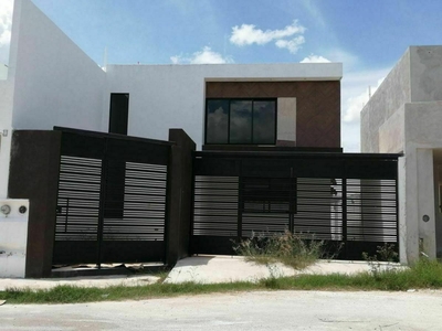 Doomos. Casa nueva en venta en Chichí Suárez.