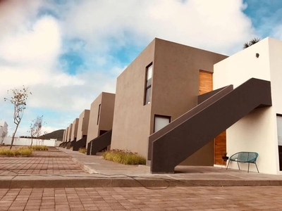 Doomos. Hermosa Casa Tipo Duplex en San Isidro Juriquilla, Planta Baja, Gran Ubicación
