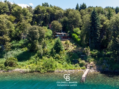 Doomos. Oportunidad casa en venta con acceso a costa de lago Villa Campanario Bariloche