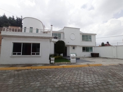 Doomos. VENTA DE CASA EN VILLAS KENT PASEO DEL NEVADO EN METEPEC