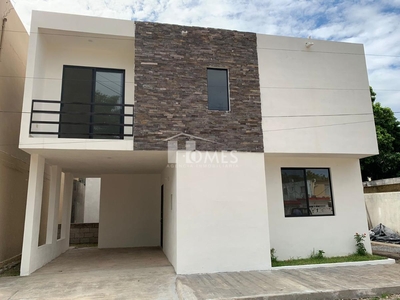 Doomos. Venta de casas en Col. Laguna de La Puerta, Tampico, Tamaulipas.