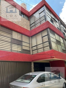 Doomos. VENTA DEPARTAMENTO 147MTRS EN COL.ROMA SUR, CUAUHTÉMOC