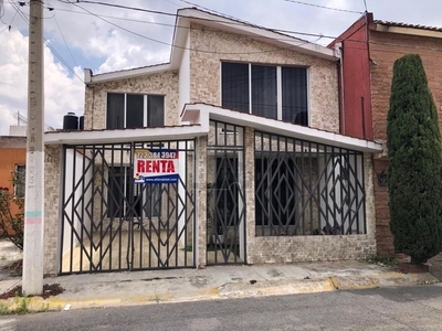 Casa en renta San Lorenzo Tepaltitlán Centro, Toluca