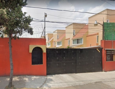 Casa en Venta Santa Isabel Tola, Gustavo A. Madero, ADJUDICADA