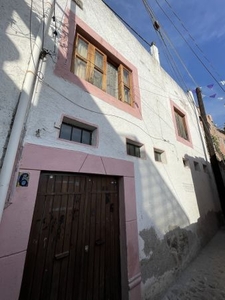 Casa para remodelar de 6 habitaciones en San Miguel de Allende