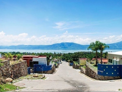 HERMOSA CASA EN CHAPALA, JALISCO.