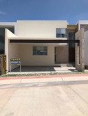 Venta de Casa en la Vista Residencial.