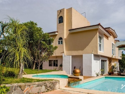 Casa en venta en Las Cañadas con alberca, Zapopan Jalisco