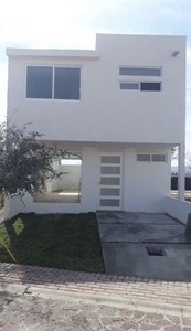 Casa nueva en Venta Ciudad Maderas el Marques, Queretaro con estudio