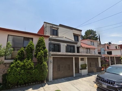 EN VENTA ENORME Y HERMOSA CASA EN CUMBRES DE SAN MATEO