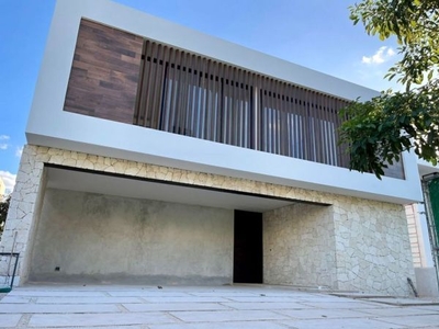 Estrena esta espectacular casa en Oasis, Yucatán Country Club