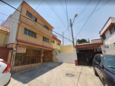 LR Casa en venta en Ciudad Satelite Naucalpan Estaddo de México