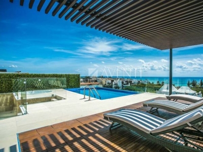 Penthouse de lujo en venta en residencial Menesse On The Beach, Playa del Carmen
