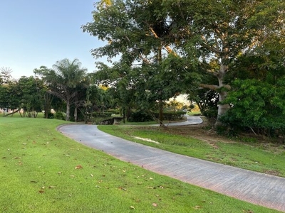Terreno esquina con vista al campo de golf en Yucatan Country En Merida, Yuc
