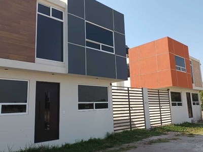 Venta de 4 casas amplias con 4 recamaras a excelente precio en Zacatelco, Tlax.