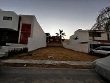 terreno en rinconada del bosque