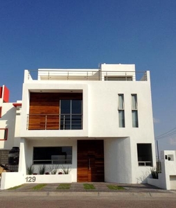 CASA NUEVA EN PRIVADA EXCLUSIVA ARBOLEDAS SAN JAVIER PACHUCA