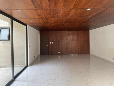 Hermoso Depto De 3 Rec, 3.5 Baños + Cuarto De Servicio