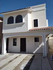 Doomos. Casa en venta en Campo Grande Residencial de Hermosillo, Sonora