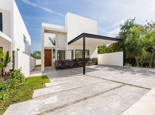 Doomos. Casa en venta en Mérida,Yucatán en Komchén en PRIVADA NORTEMÉRIDA