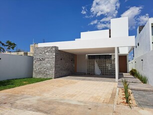 Doomos. Casa en venta en Mérida,Yucatán en Komchén en PRIVADA NORTEMÉRIDA