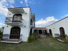 3 recamaras en venta en fraccionamiento villas la hacienda mérida