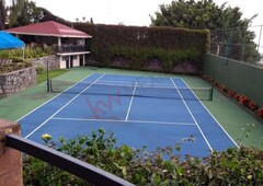 Casa cancha de Tenis, Alberca, Jacuzzi, Palapa y gran jardín