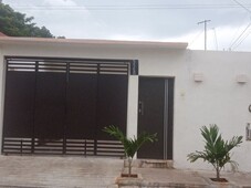 casa en merida en venta una planta y 1 rec en col. centro en 2,150,000 f-2127