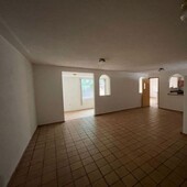 casa en venta en lomas 4a. secciã n