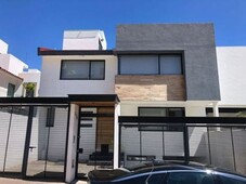 CASA EN VENTA EN LOMAS VERDES NAUCALPAN EDO MEX