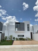 hermosa casa en cholul modelo b