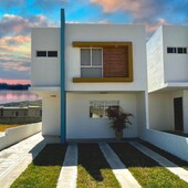 Hermosa Casa en Venta Totalmente Nueva en Lomas de la Presa!