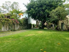 jardines delicias con gran jardín y bungalow independiente