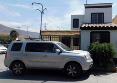 se vende casa de 3 recámaras en ribera del bosque, tijuana