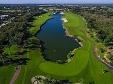 terreno en venta con vista al campo de golf en yucatán country club, mérida.