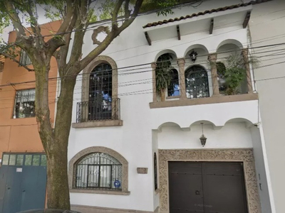 A La Venta Casa En La Condesa, Inmejorable Remate Bancario