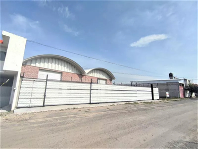 Bodega Comercial En Renta En Cumbres De Conín Tercera Sección, El Marqués, Querétaro.