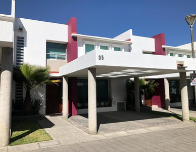 Casa En Condominio En Venta En Magdalena, Metepec, México