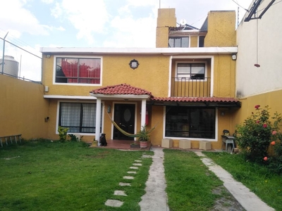 Casa en renta Ejido Santa Cruz Azcapotzaltongo, Toluca